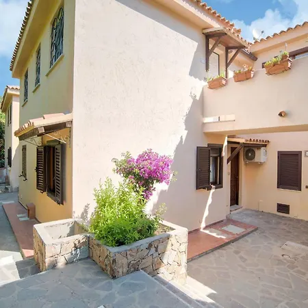 In Porto Rotondo Near Beaches Apartamento